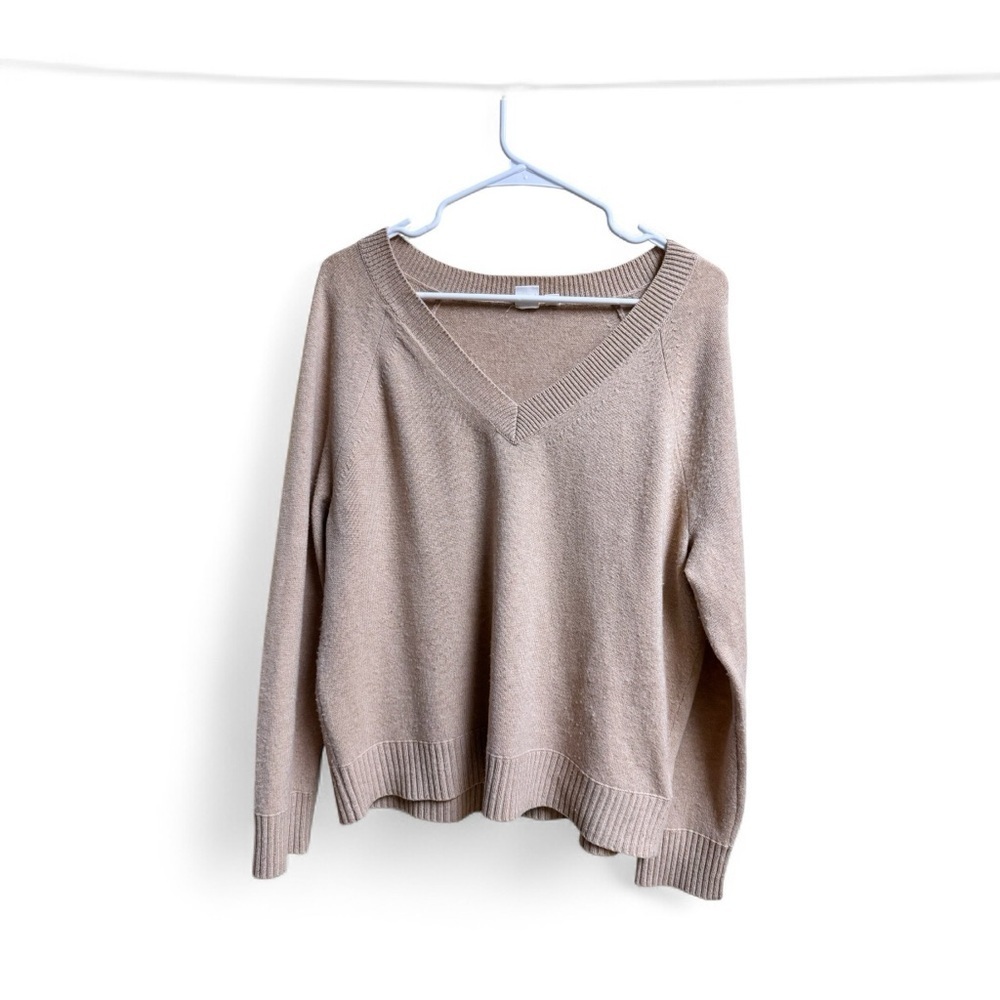 Gap Women’s Sweater Medium Beige 90% Merino Wool 10% Cashmere V-Neck Pullover
